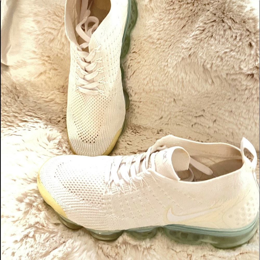 NIKE VAPORMAX